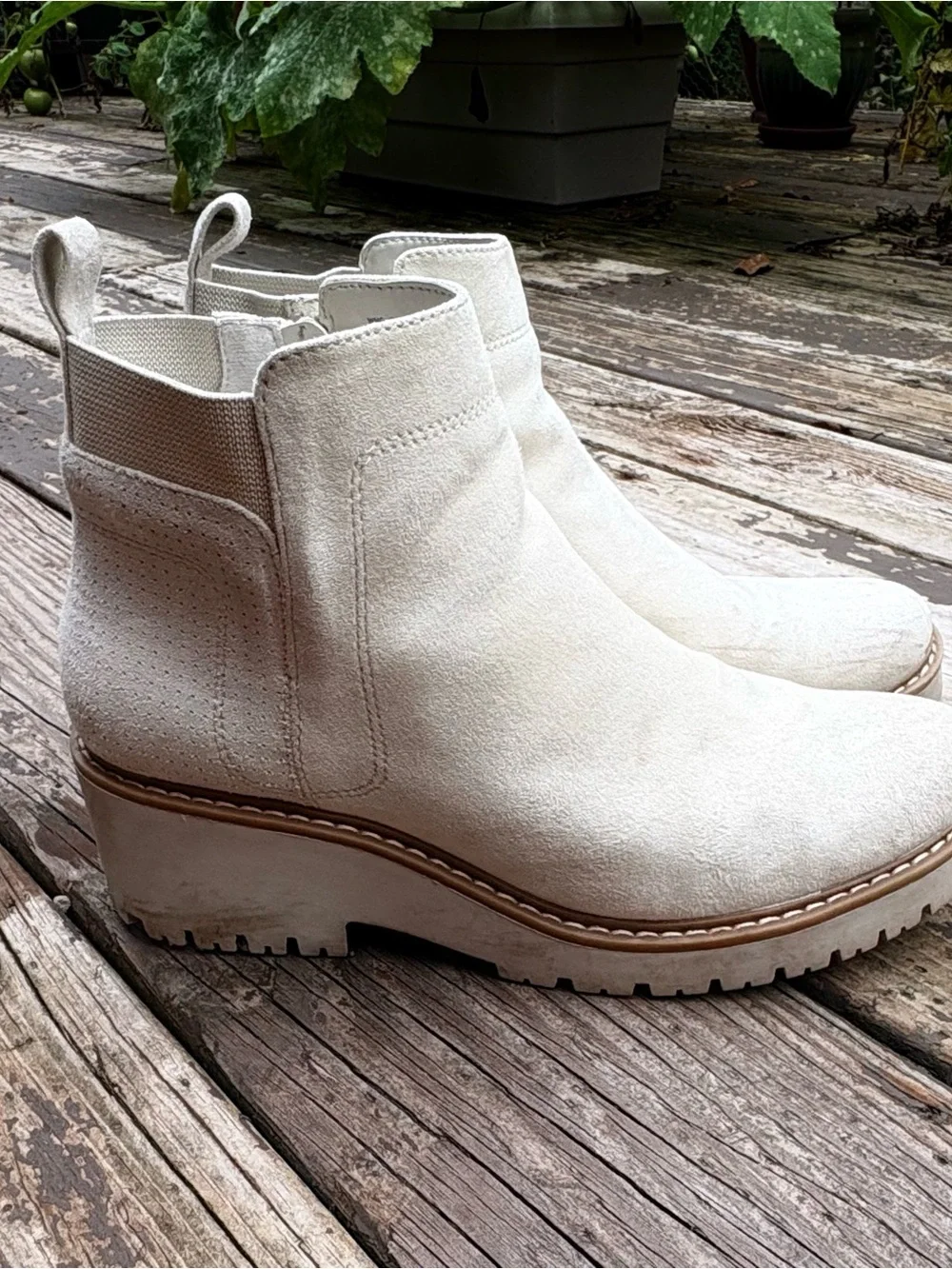 Sonoma Women’s Cream Suede Ankle Boots - Size 9.5